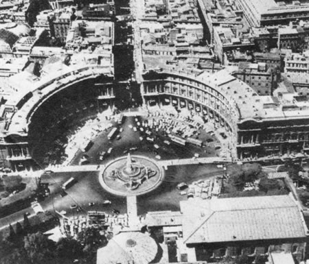 Una vecchia veduta aerea di Piazza Esedra