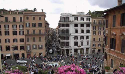 Via Condotti vista da Trinità dei Monti